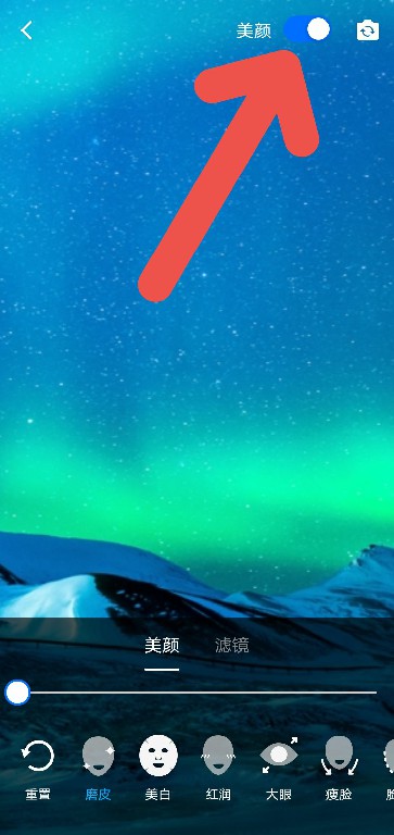 电脑显示正常，手机却乱了？移动端网页布局问题如何排查？
